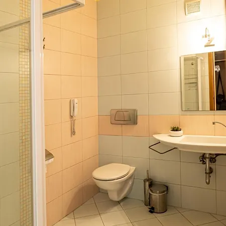 Sunny מלון סאני ביץ'